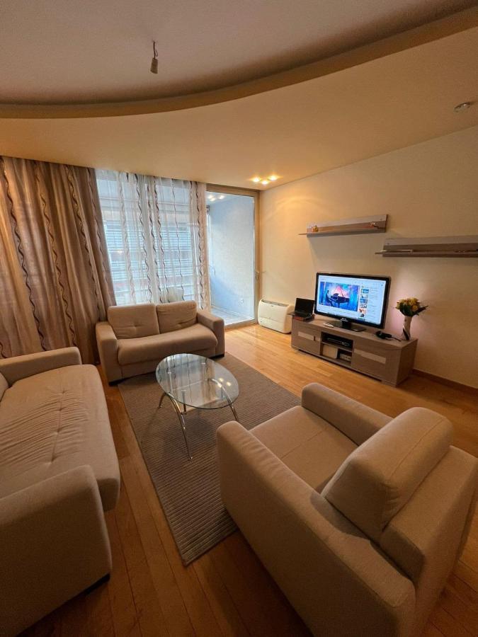 'M&M' Two Bedroom Apartment In Center Of บุดวา ภายนอก รูปภาพ